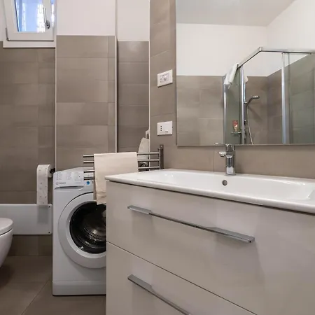 Le Tre Elle Apartment *