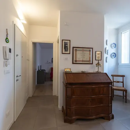 Le Tre Elle Apartment *